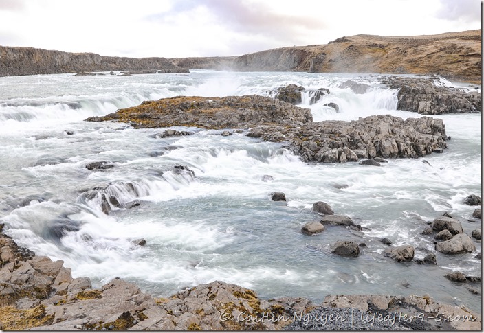 Urriðafoss spanning the Þjórsá river